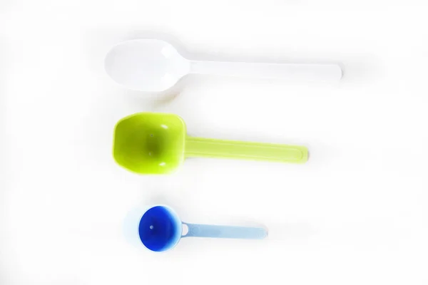 Close View Colorful Plastic Spoons White Background — ストック写真