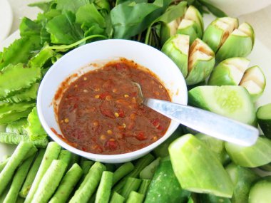 Lezzetli Asya yemeklerinin yakın çekim görüntüsü