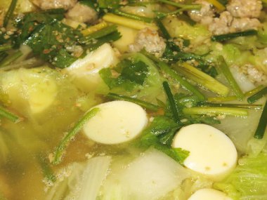 Lezzetli Asya yemeklerinin yakın çekim görüntüsü