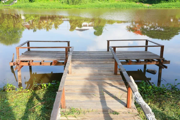 Houten Steiger Mooie Rivier — Stockfoto