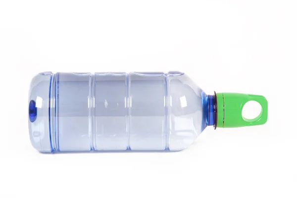 Flaska Vatten Vit Bakgrund — Stockfoto