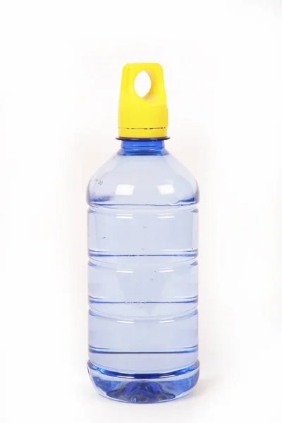Botol Air Pada Latar Belakang Putih — Stok Foto