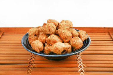 Lezzetli Asya yemeklerinin yakın görüntüsü 