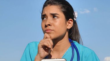 Karışık bir hemşire kadın