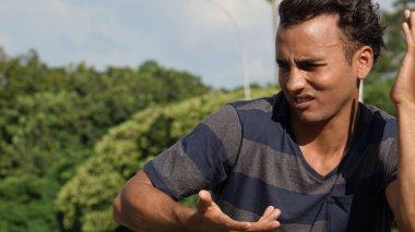 Azınlık erkek ve karışıklık