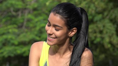 Ürkek bir güzel insan