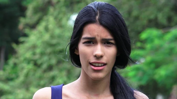 Karışık Bir Kolombiyalı Kadın — Stok fotoğraf