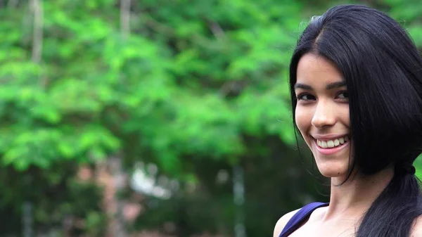 Colombian Girl Teenager Outdoors — Stock Photo, Image