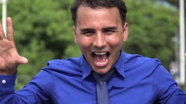 Genç İspanyol iş adam korkunç CE