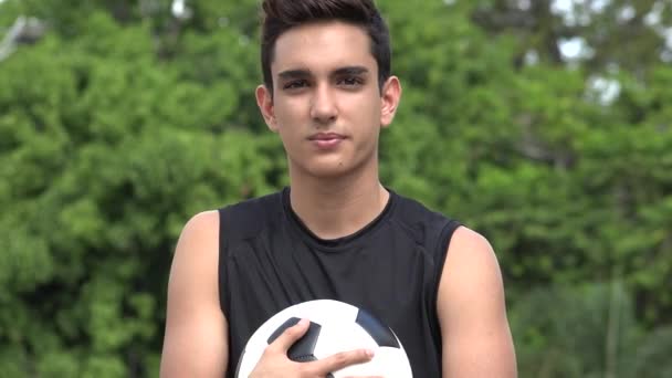 Szczęśliwy Lekkoatletycznego Mężczyzna Nastolatek Hiszpanin — Wideo stockowe