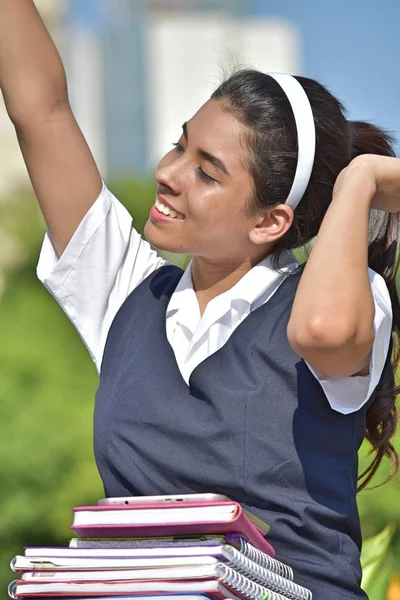 Feliz Católica Colombiana Estudante Escola Menina Vestindo Uniforme — Fotografia de Stock