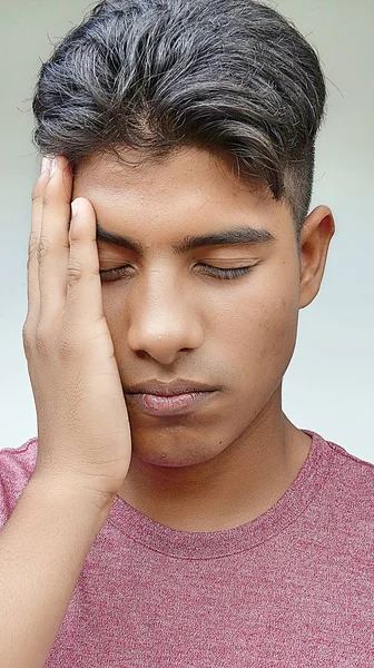 Menino Colombiano Jovem Tristeza — Fotografia de Stock