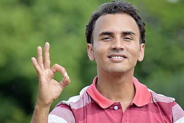 Erkek ve Tamam işareti