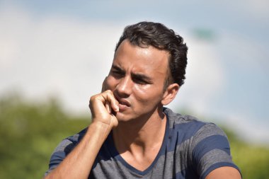 Azınlık erkek ve endişe