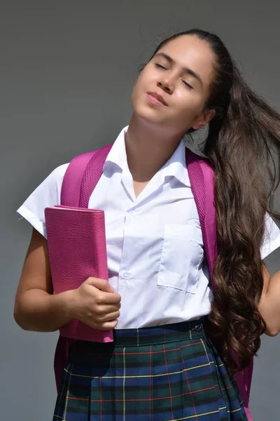 Katolické Studentské Teenager Školy Dívka Očima Uzavřena Nosí Školní Uniformu — Stock fotografie
