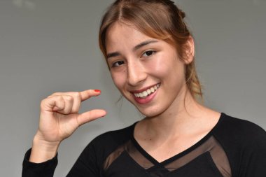 İspanyol kadın ve küçük