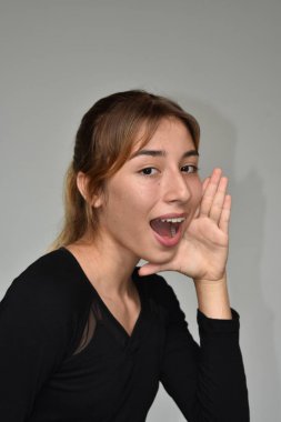 Çeşitli Bir Kız Konuşuyor