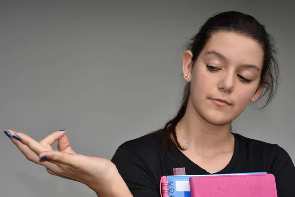 Chica Estudiante Meditación — Foto de Stock