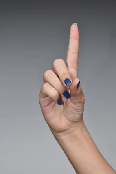 Feminino Teen Hand Counting One — Fotografia de Stock