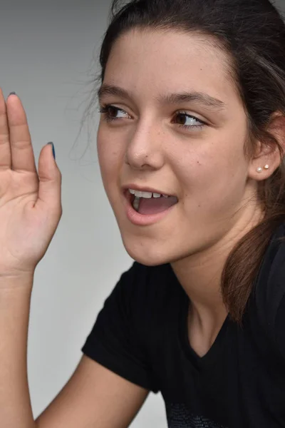 Een Latina Vrouw Praten — Stockfoto