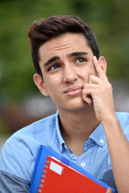 Yakışıklı çocuk öğrenci düşünme