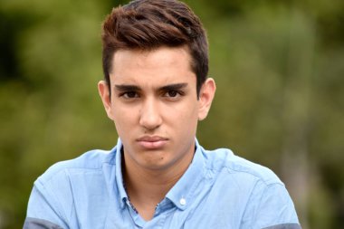 Mutsuz bir genç çocuğu