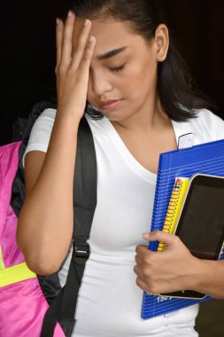 Endişe verici şirin azınlık okulu kız kitapları ile