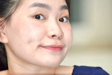 Heyecansız bir farklı kişi