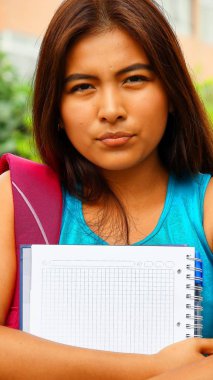 Üzücü bir Teen öğrenci