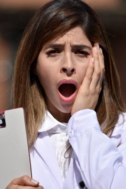 Şok bir erkek doktor