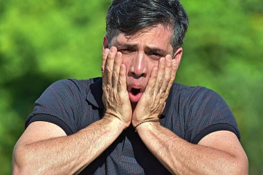 Şaşırmış farklı erkek adam