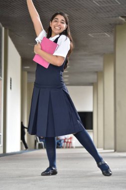 Şirin Kolombiya kız öğrenci poz