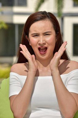 Sürpriz bir Filipina kişi