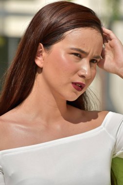 Çeşitli kadın bir karar