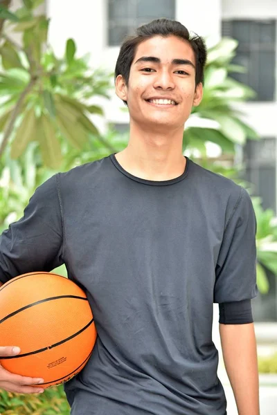 Atletik Diverse Pria Basket Pemain Smiling — Stok Foto