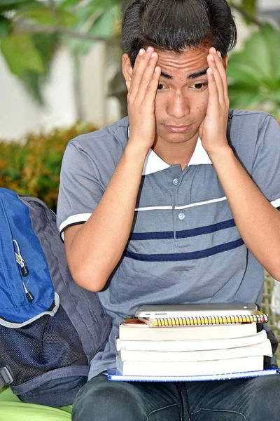 Ragazzo Studente Preoccupazione Con Libri — Foto Stock