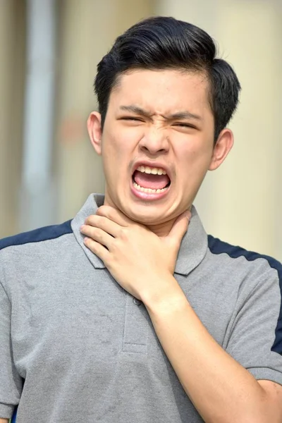 Azınlık genç erkek boğulma