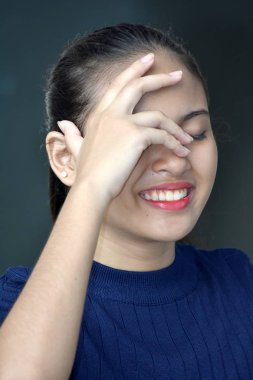 Bir gençlik ve kahkaha