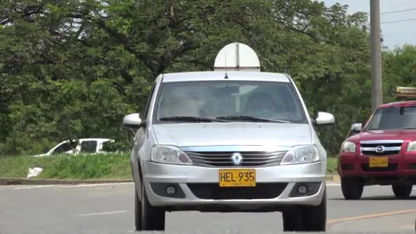 Kolombiya Otomobil Trafik — Stok video