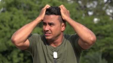 Stresli İspanyol Erkek Gazi