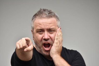 Sürpriz bir tıraşsız kişi