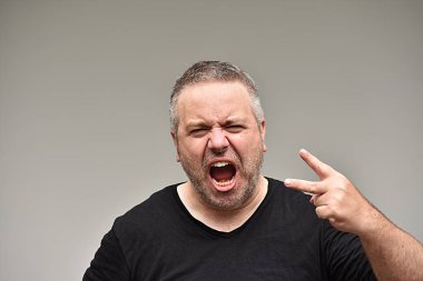 Kilolu bir erkek kazanan