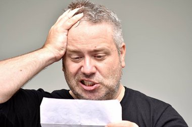 Kilolu adam okuma belgeleri karışık