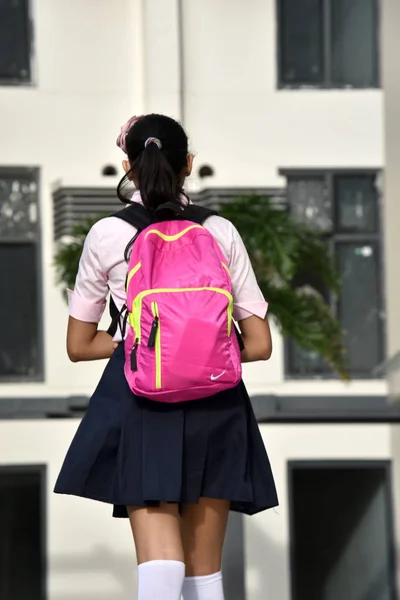 Studentin Mit Rucksack — Stockfoto