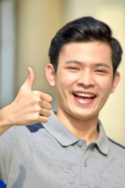 Aziatische Jongen Met Thumbs — Stockfoto