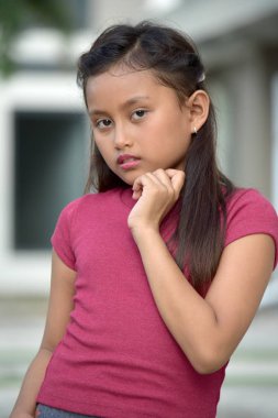 Bir Asyalı gencin portresi