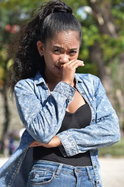 Ağlayan bir azınlık kişi