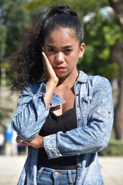 Farklı erkek ve üzüntü