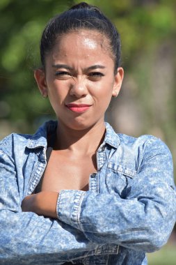 İnatçı bir Asya kişi