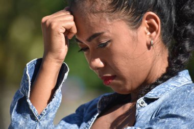 Endişe verici bir genç kişi